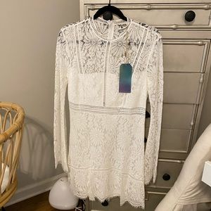 Show Me Your Mumu white lace dress w bell sleeves